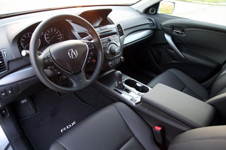 Интерьер Acura RDX (TB3/4) 2012 года  (фото 90 из 122)
